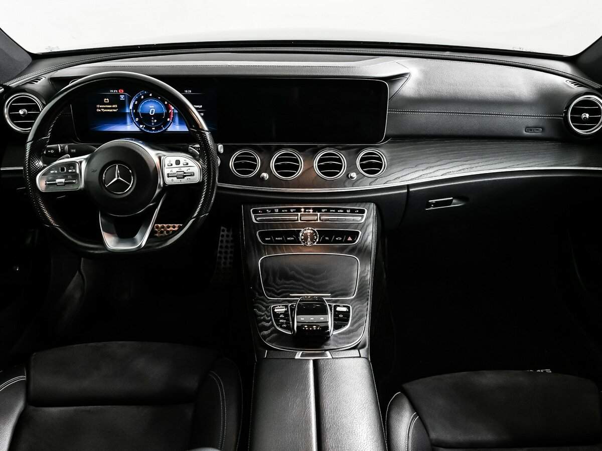 Mercedes-Benz E-Класс 2019 года с пробегом. Фото: #10