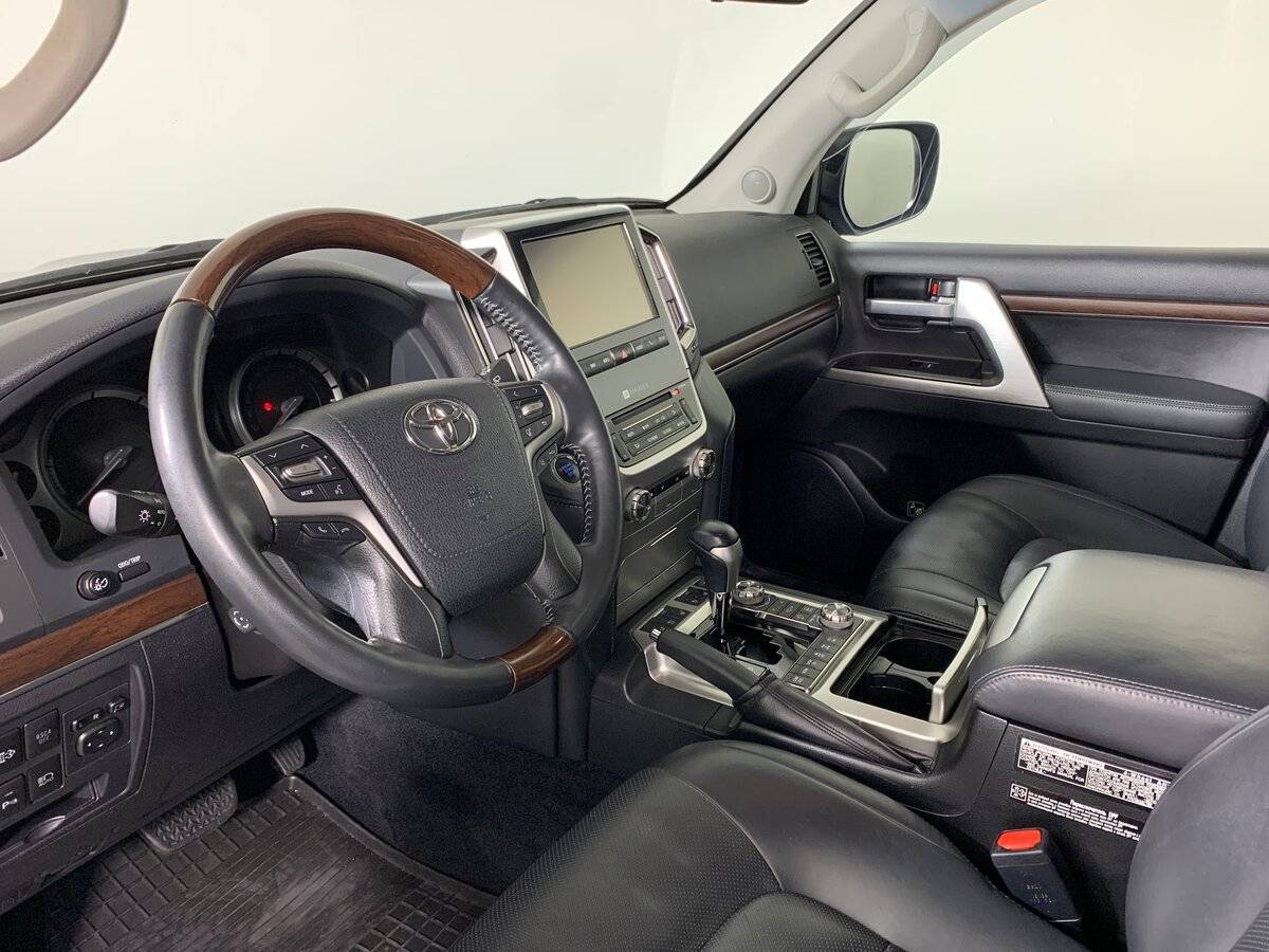 Toyota Land Cruiser 2016 года с пробегом. Фото: #10