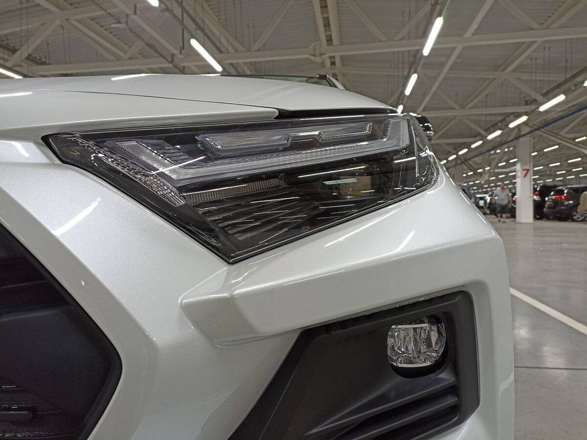 Toyota RAV4 2024 года с пробегом. Фото: #16