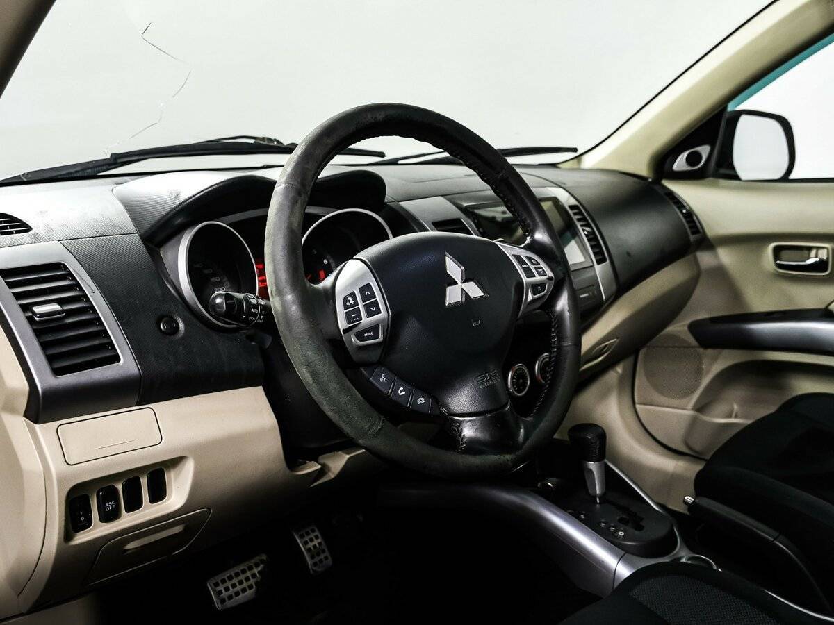 Mitsubishi Outlander 2008 года с пробегом. Фото: #12