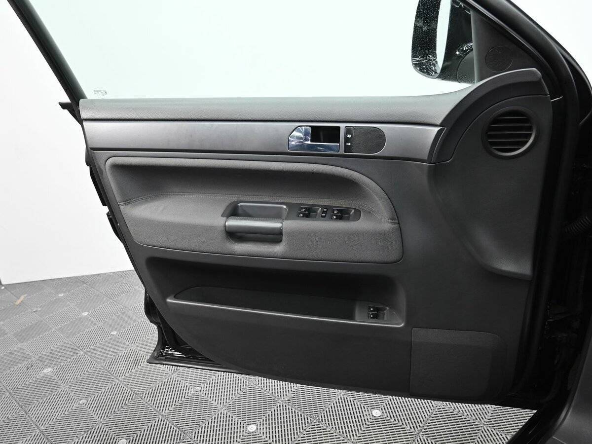 Volkswagen Touareg 2008 года с пробегом. Фото: #5