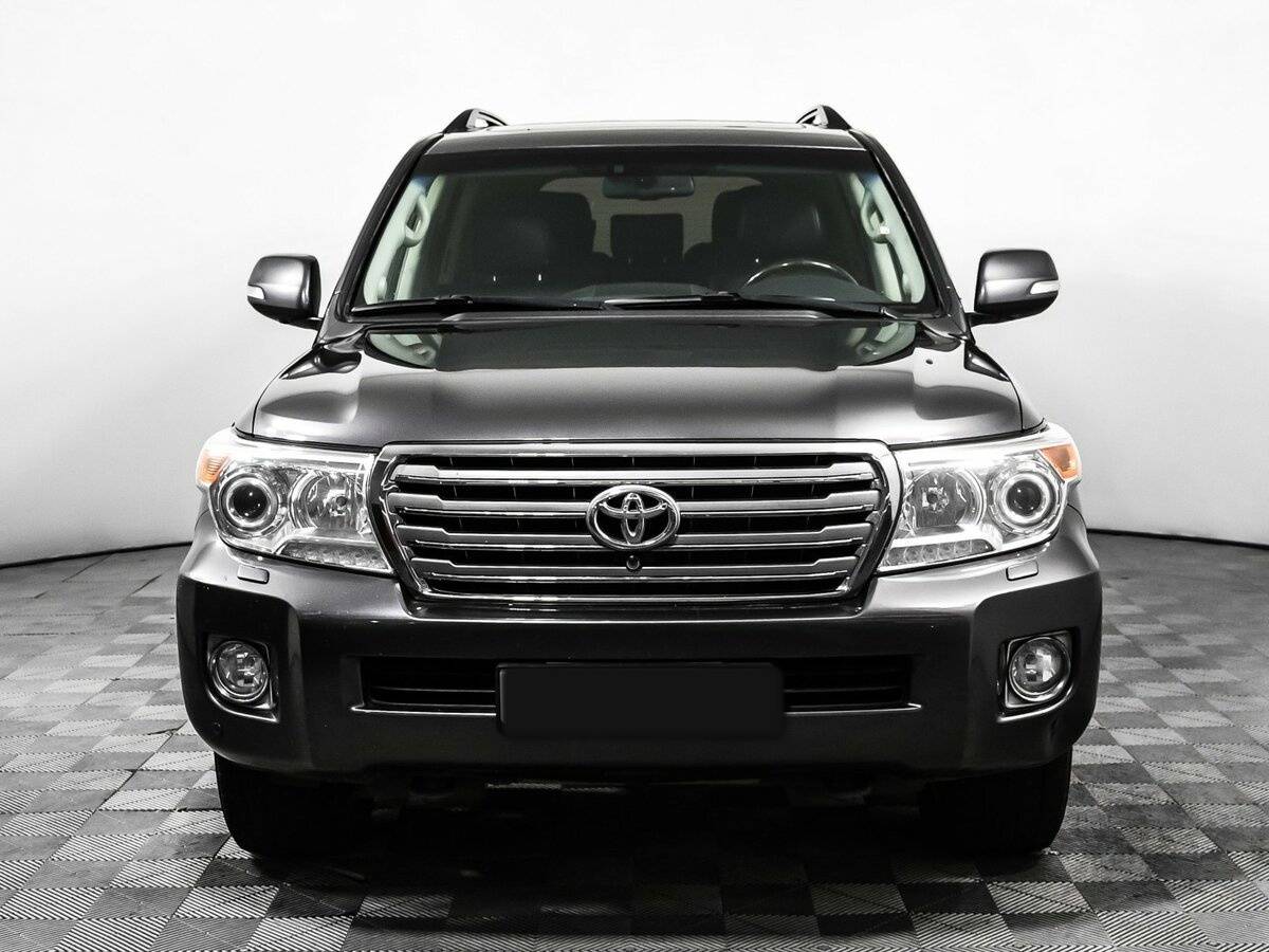 Toyota Land Cruiser 2015 года с пробегом. Фото: #1