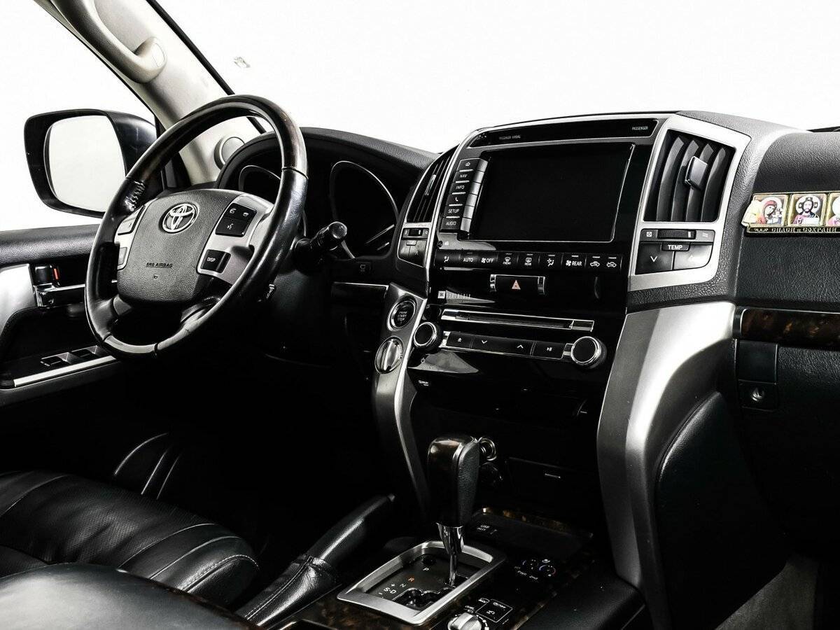 Toyota Land Cruiser 2015 года с пробегом. Фото: #8