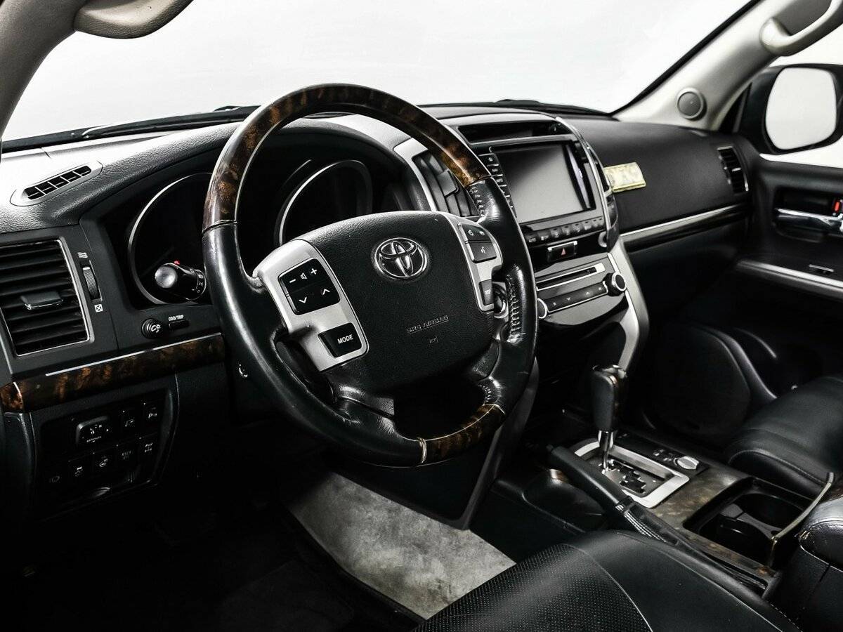 Toyota Land Cruiser 2015 года с пробегом. Фото: #12