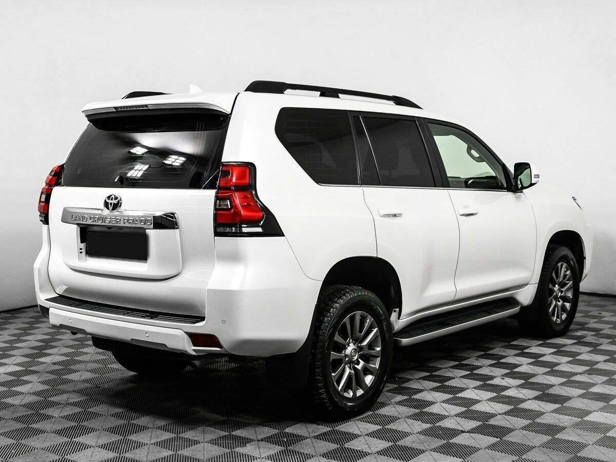 Toyota Land Cruiser Prado 2017 года с пробегом. Фото: #4