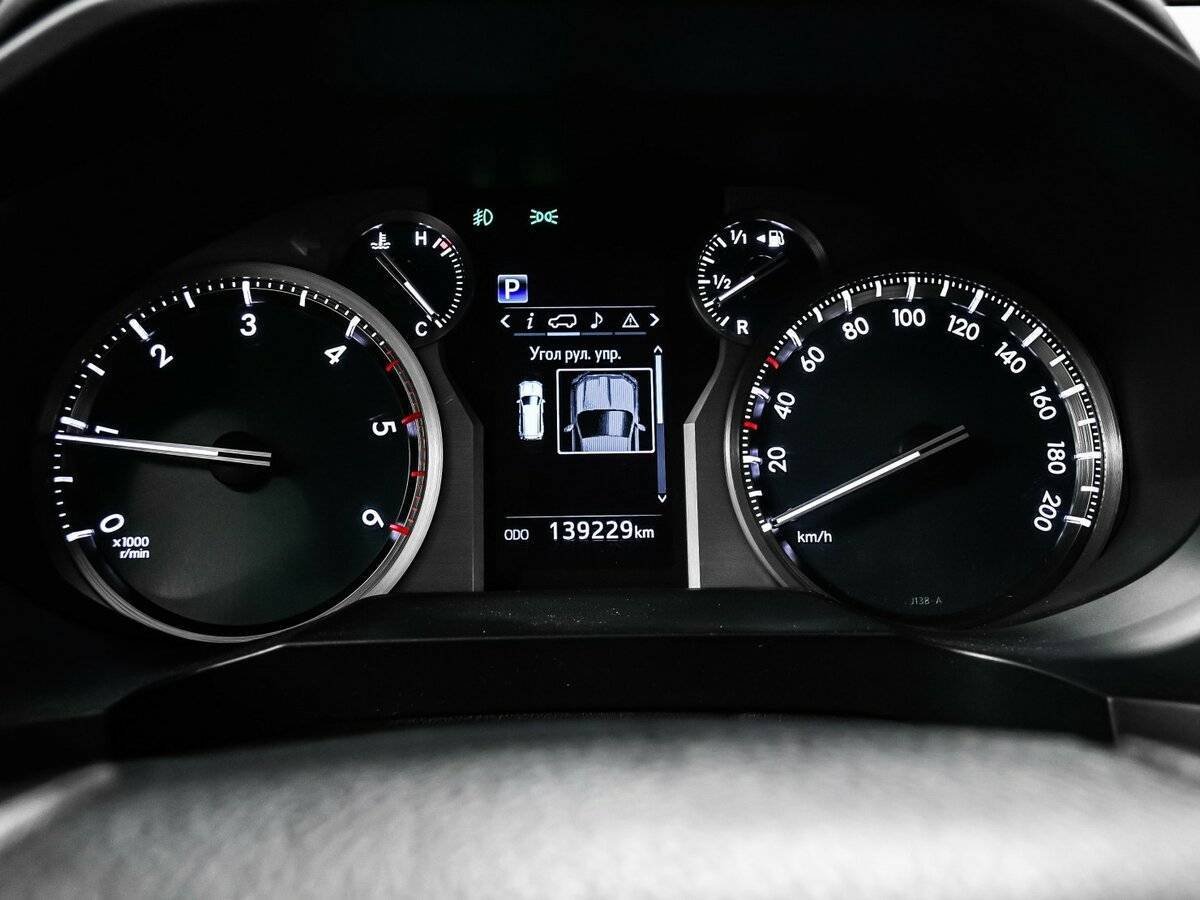 Toyota Land Cruiser Prado 2017 года с пробегом. Фото: #9