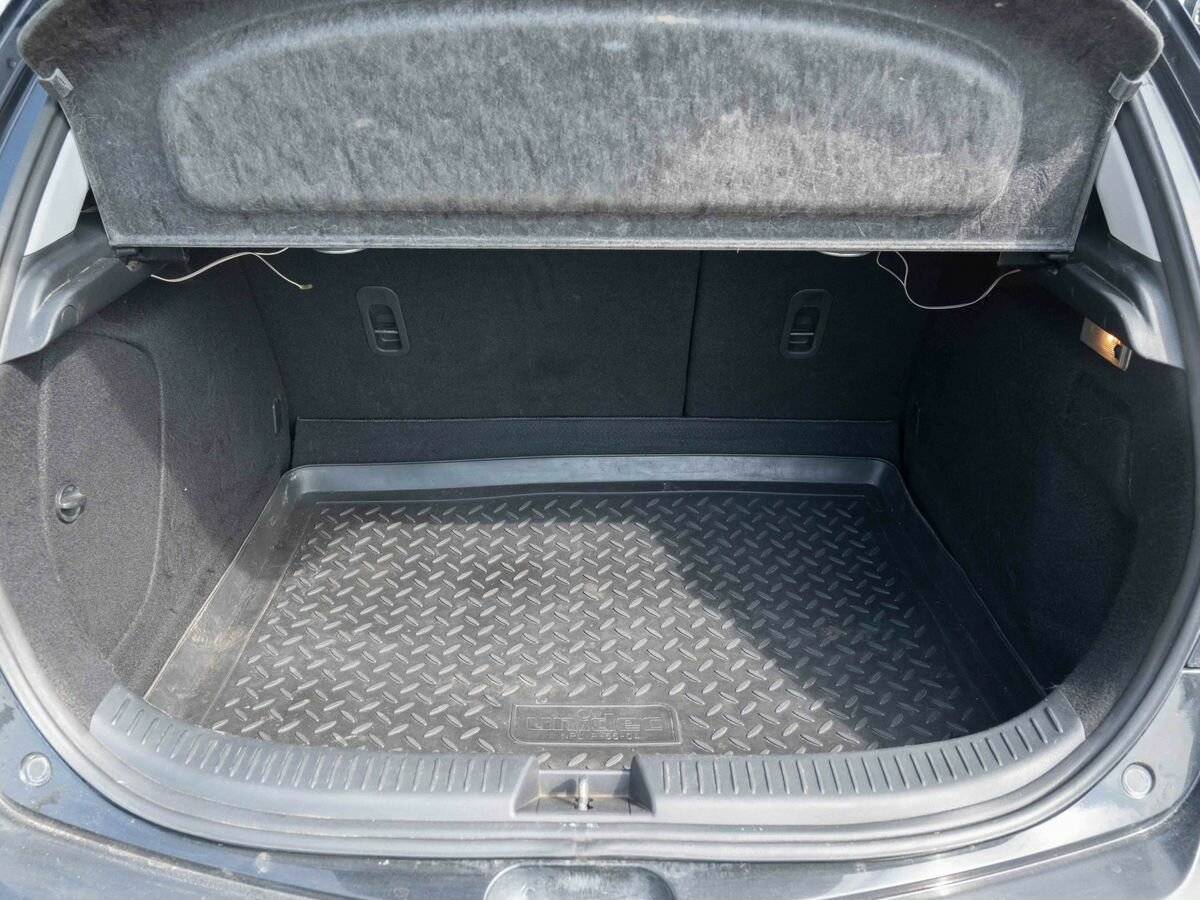 Mazda 3 2008 года с пробегом. Фото: #21