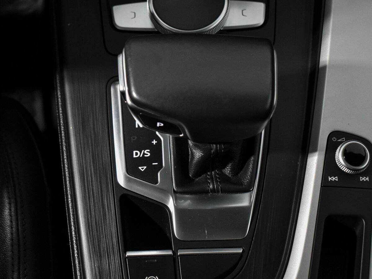 Audi A4 allroad 2019 года с пробегом. Фото: #10