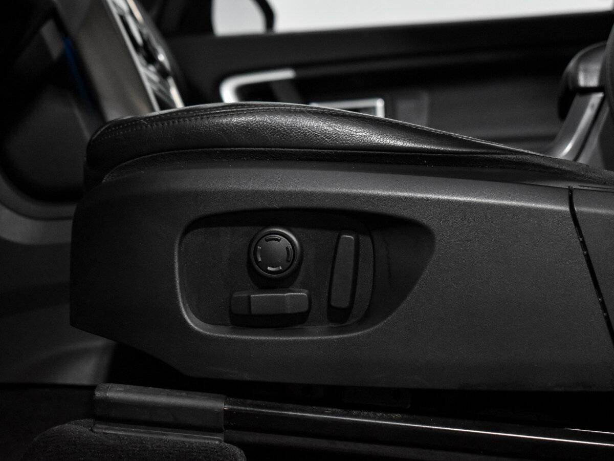 Land Rover Discovery Sport 2017 года с пробегом. Фото: #9