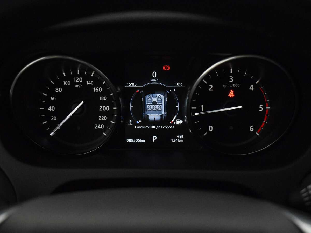 Land Rover Discovery Sport 2017 года с пробегом. Фото: #12