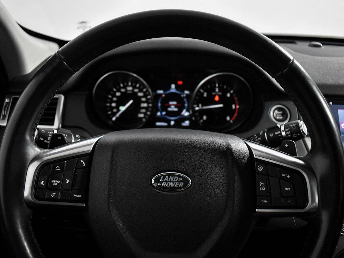 Land Rover Discovery Sport 2017 года с пробегом. Фото: #16