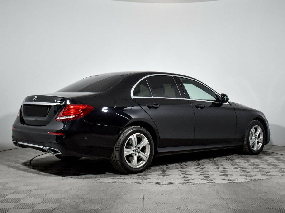 Mercedes-Benz E-Класс 2020 года с пробегом. Фото: #4