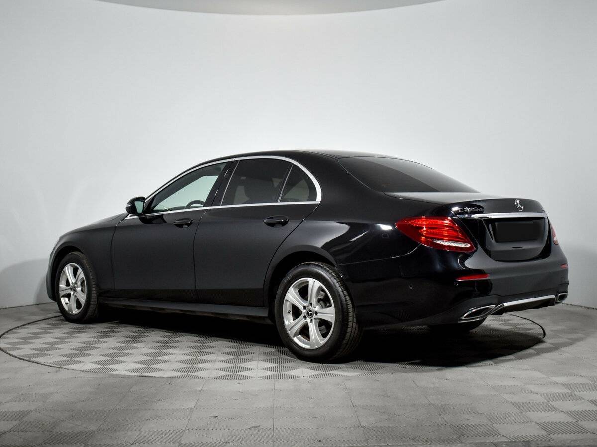 Mercedes-Benz E-Класс 2020 года с пробегом. Фото: #6