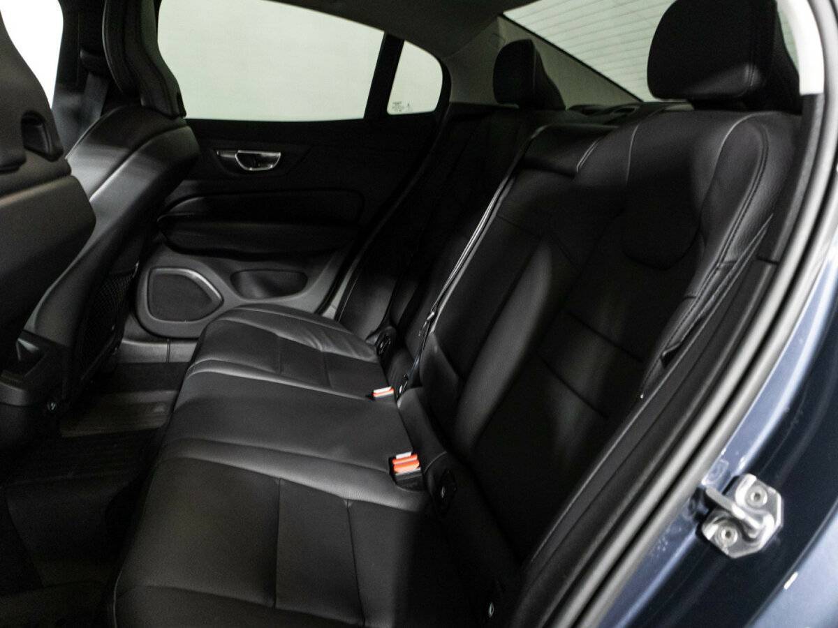 Volvo S60 2019 года с пробегом. Фото: #9