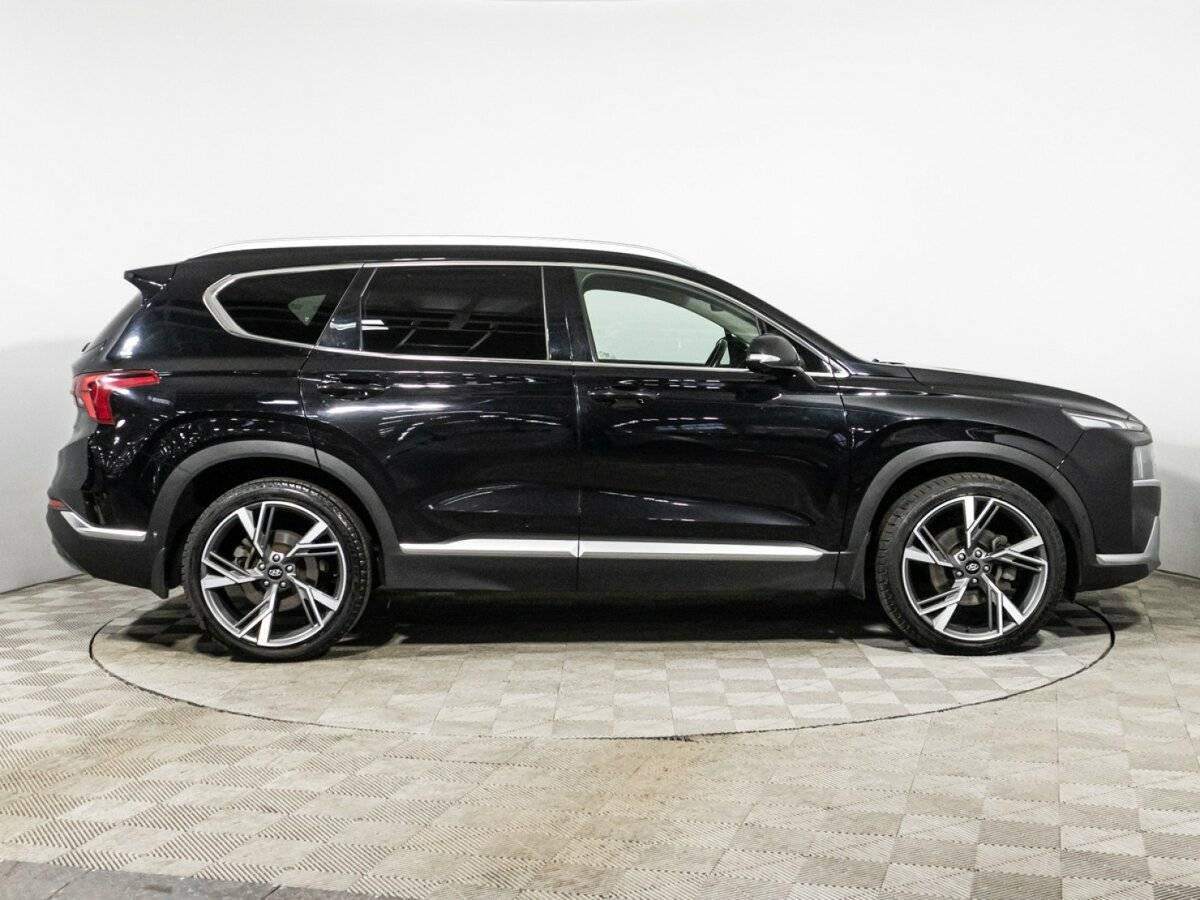 Hyundai Santa Fe 2021 года с пробегом. Фото: #3