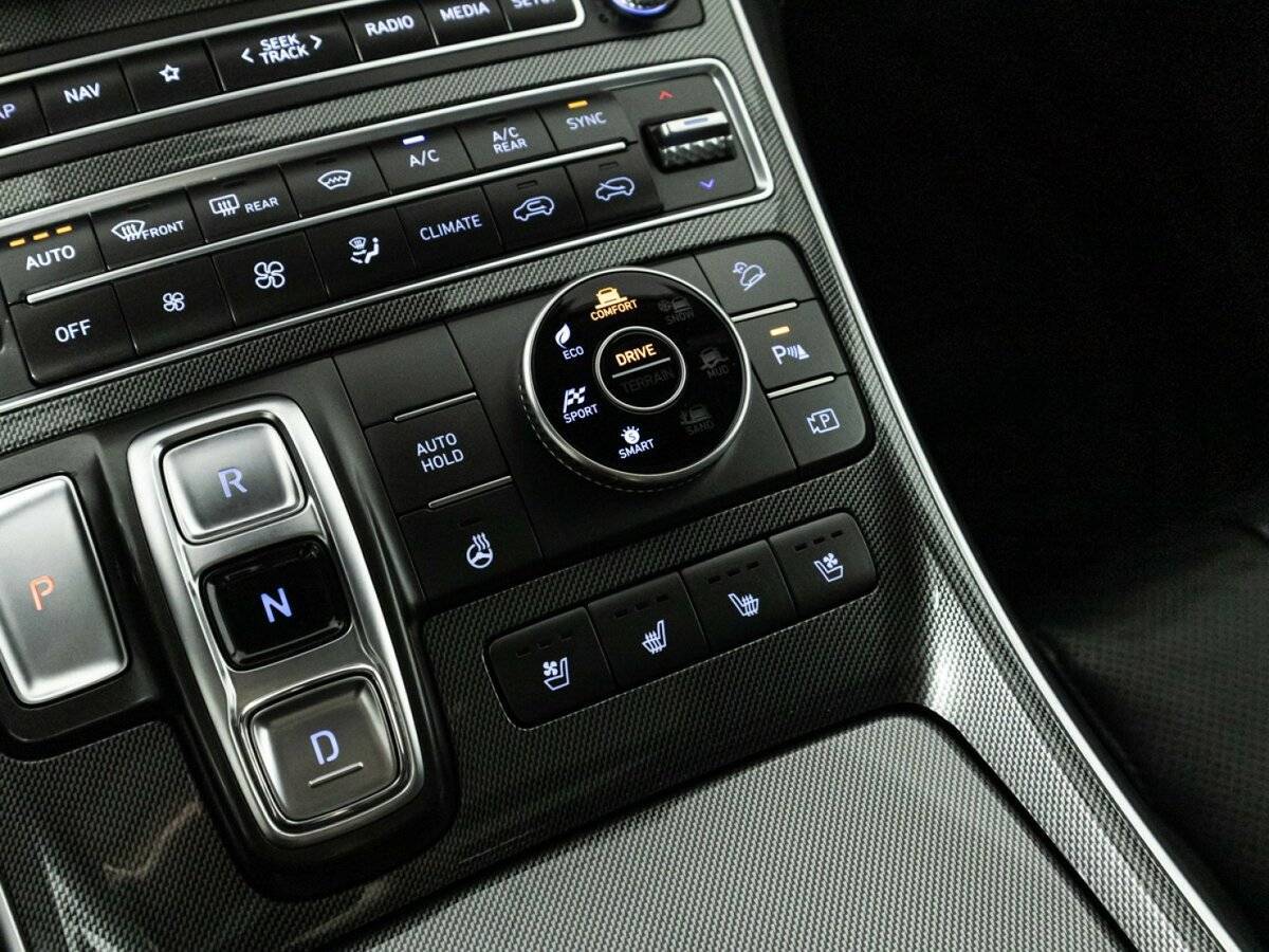 Hyundai Santa Fe 2021 года с пробегом. Фото: #24