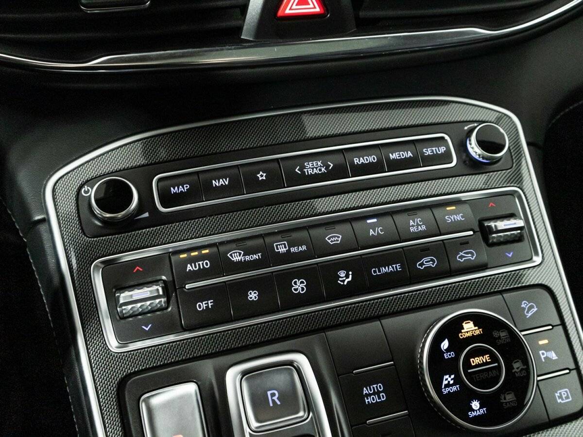 Hyundai Santa Fe 2021 года с пробегом. Фото: #25