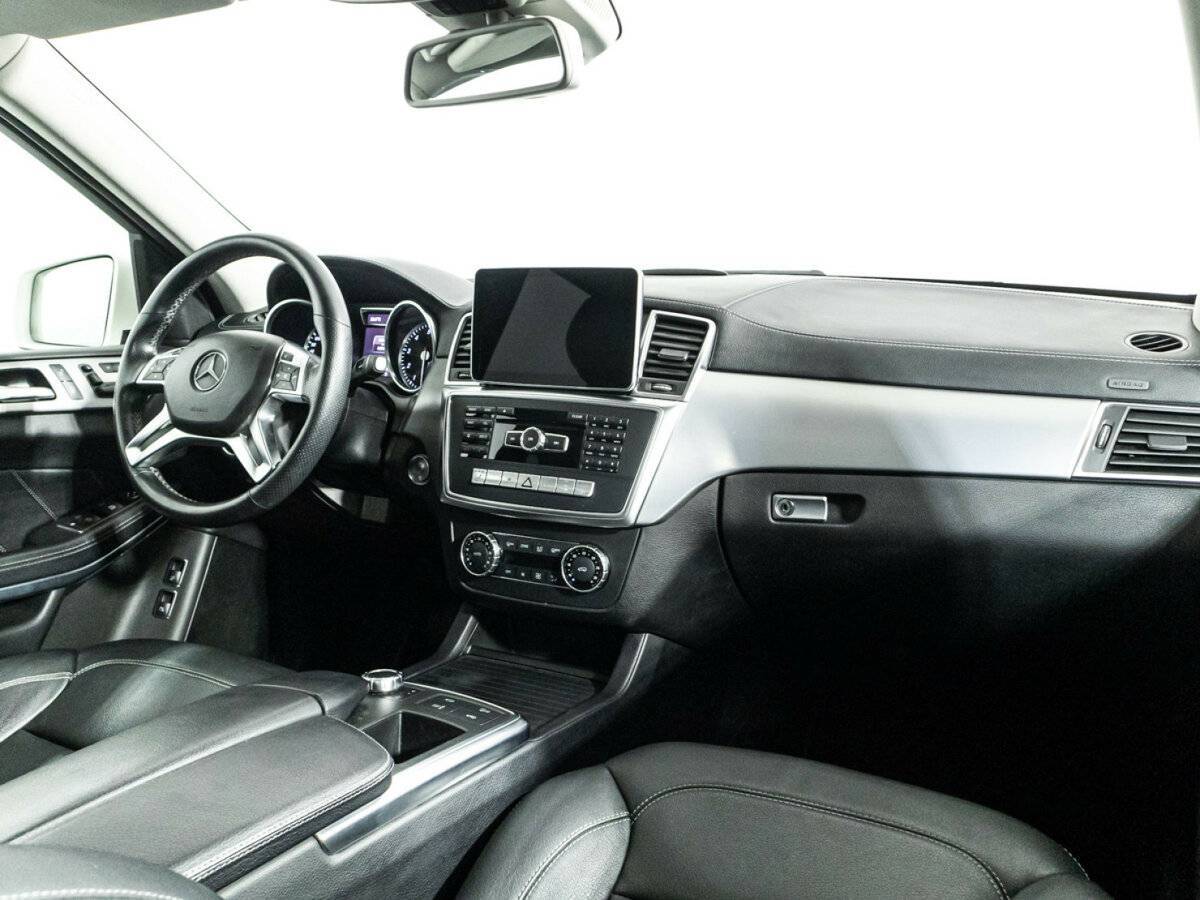 Mercedes-Benz GL-Класс 2014 года с пробегом. Фото: #8