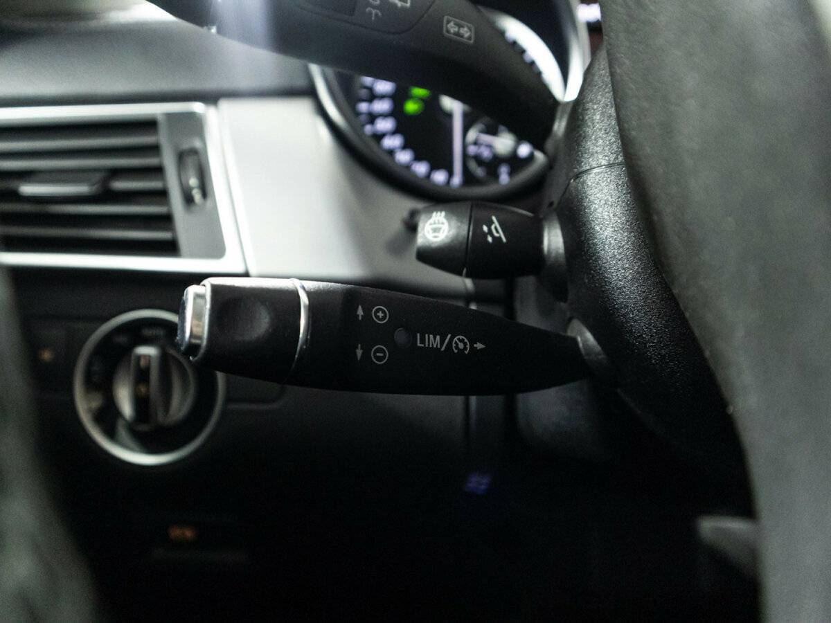 Mercedes-Benz GL-Класс 2014 года с пробегом. Фото: #24