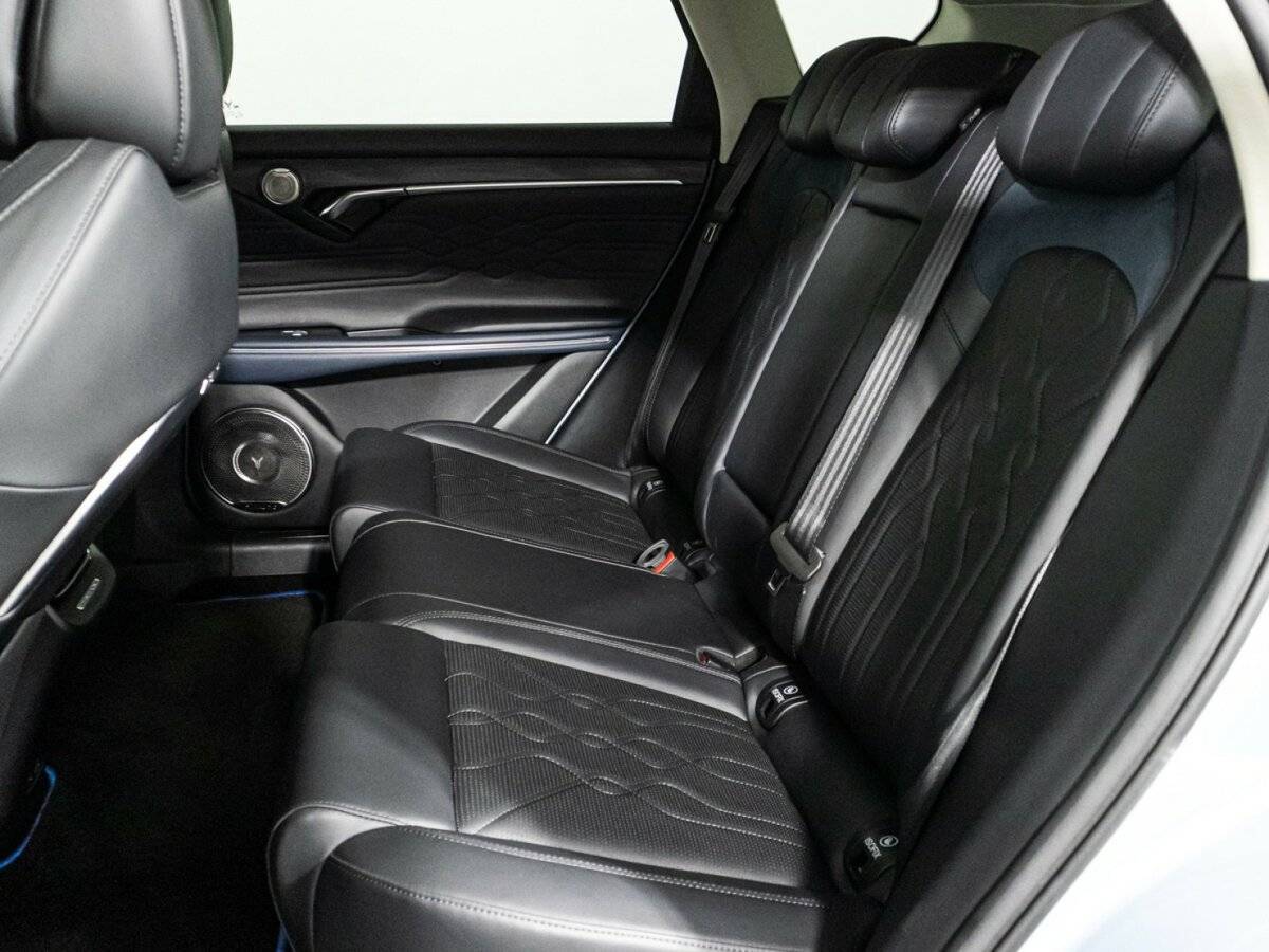 Voyah Free 2022 года с пробегом. Фото: #9