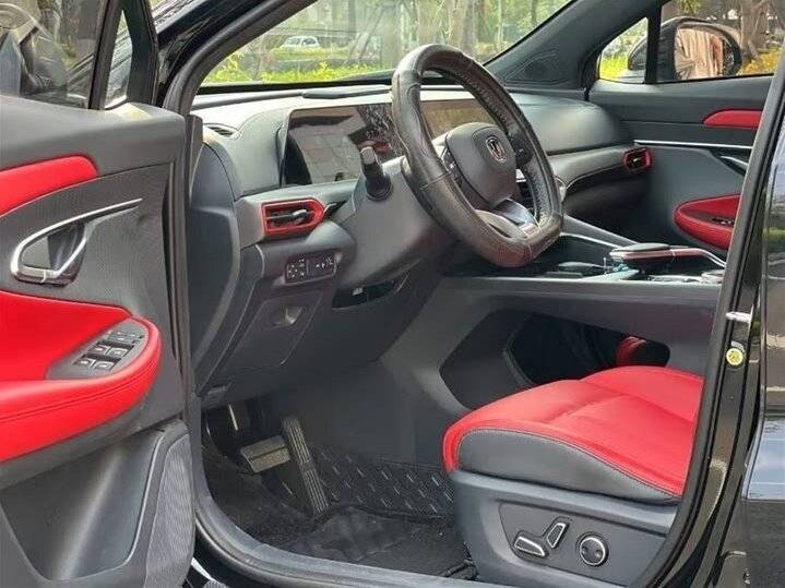 Changan UNI-T 2022 года с пробегом. Фото: #4