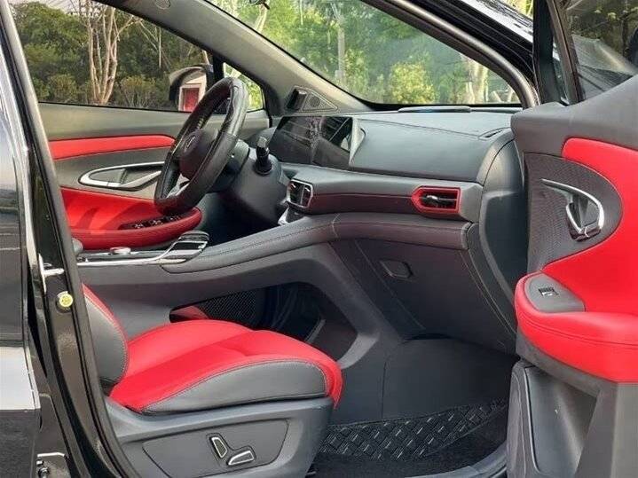 Changan UNI-T 2022 года с пробегом. Фото: #5