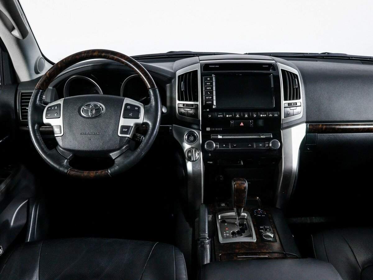 Toyota Land Cruiser 2014 года с пробегом. Фото: #11