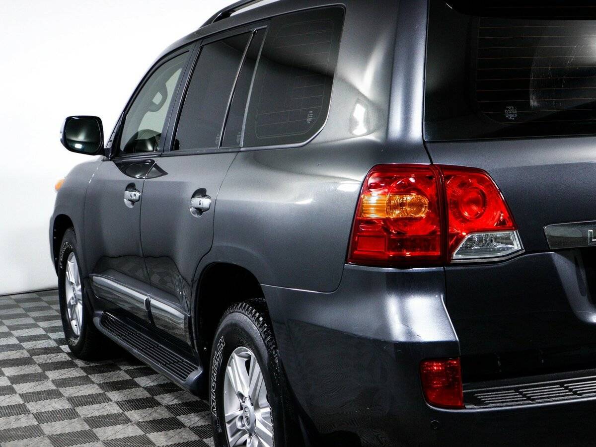 Toyota Land Cruiser 2014 года с пробегом. Фото: #19