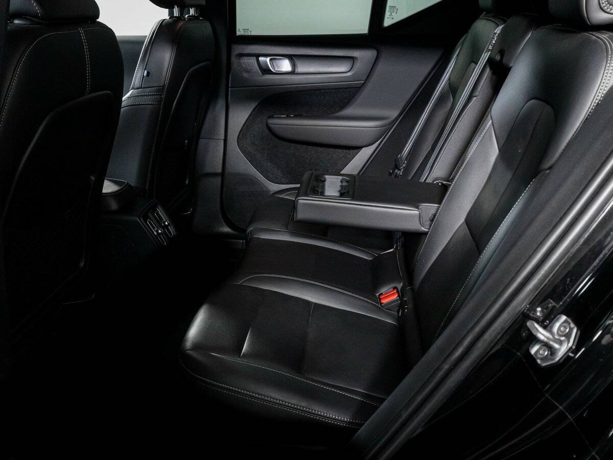 Volvo XC40 2020 года с пробегом. Фото: #9