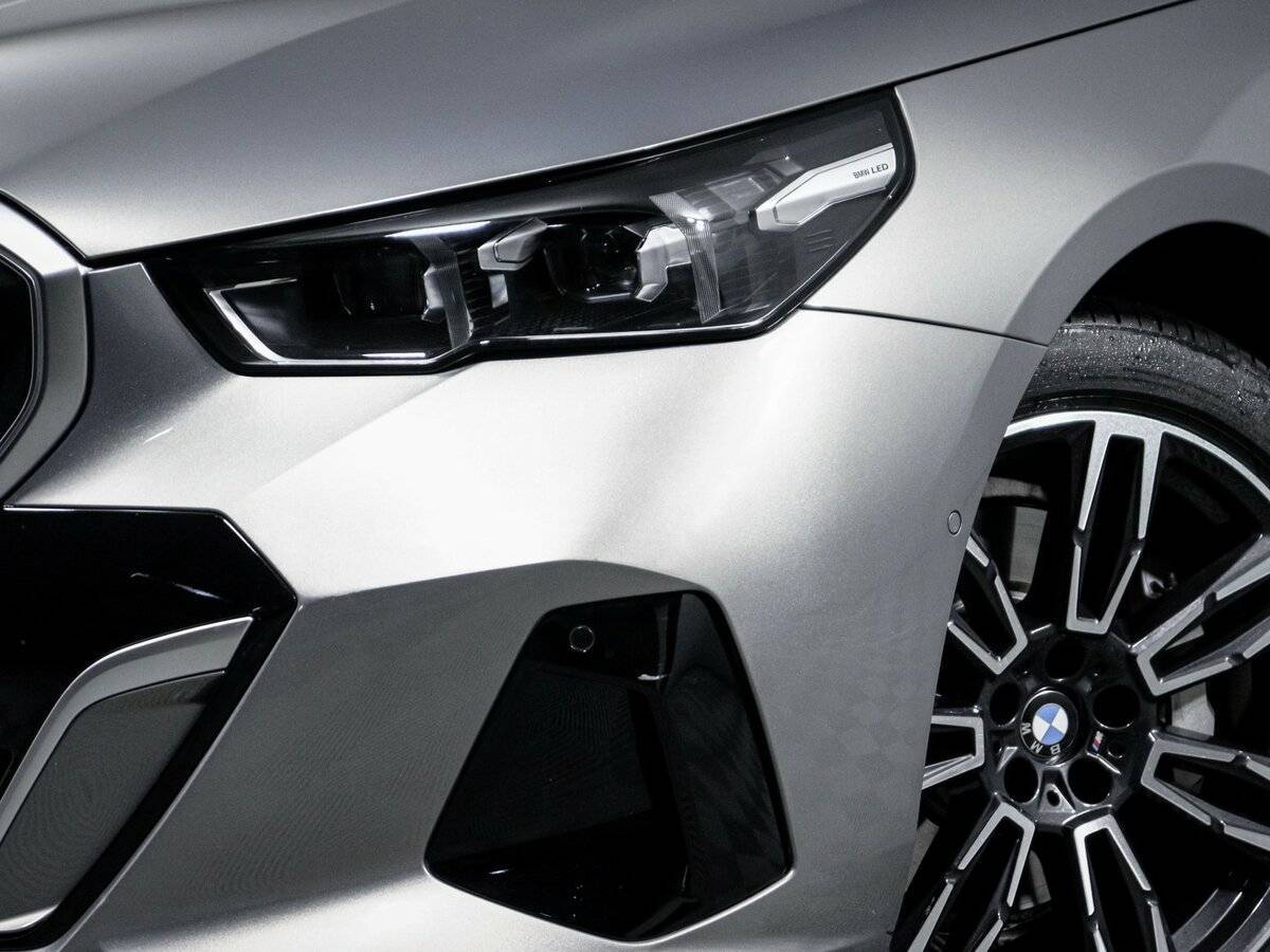 BMW 5 серии 2024 года с пробегом. Фото: #14