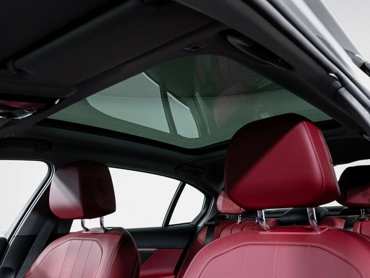 BMW 5 серии 2024 года с пробегом. Фото: #18