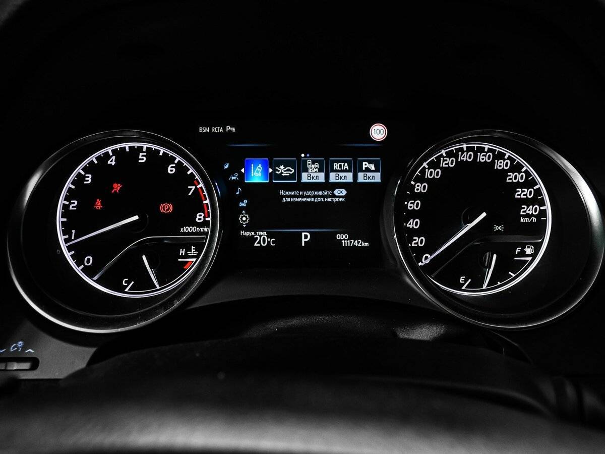 Toyota Camry 2018 года с пробегом. Фото: #9