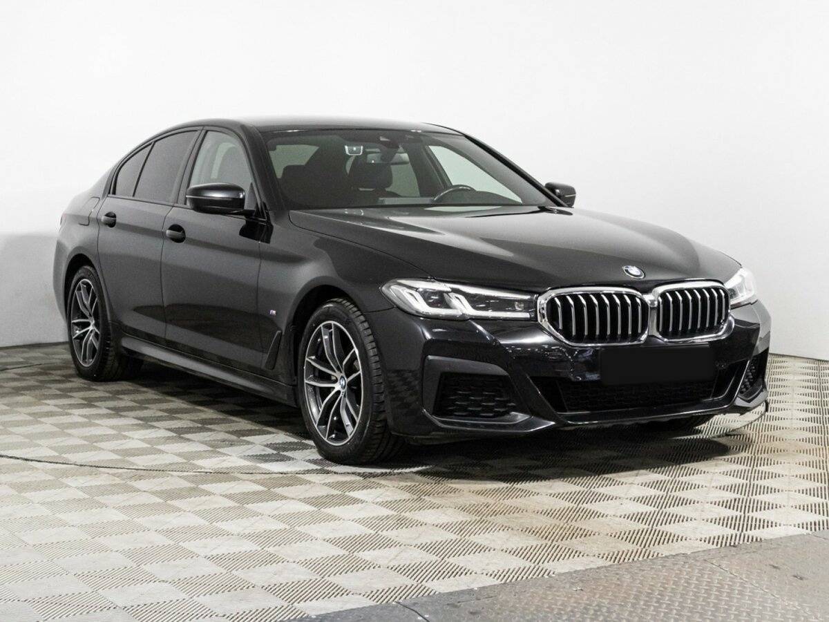 BMW 5 серии 2020 года с пробегом. Фото: #2