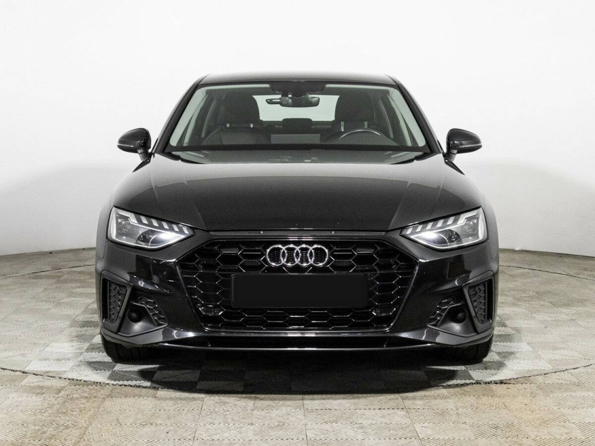 Audi A4 2021 года с пробегом. Фото: #1
