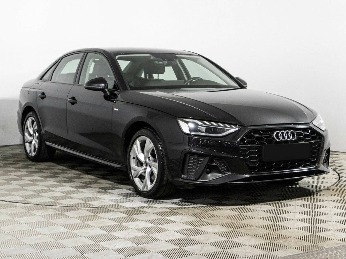 Audi A4 2021 года с пробегом. Фото: #2