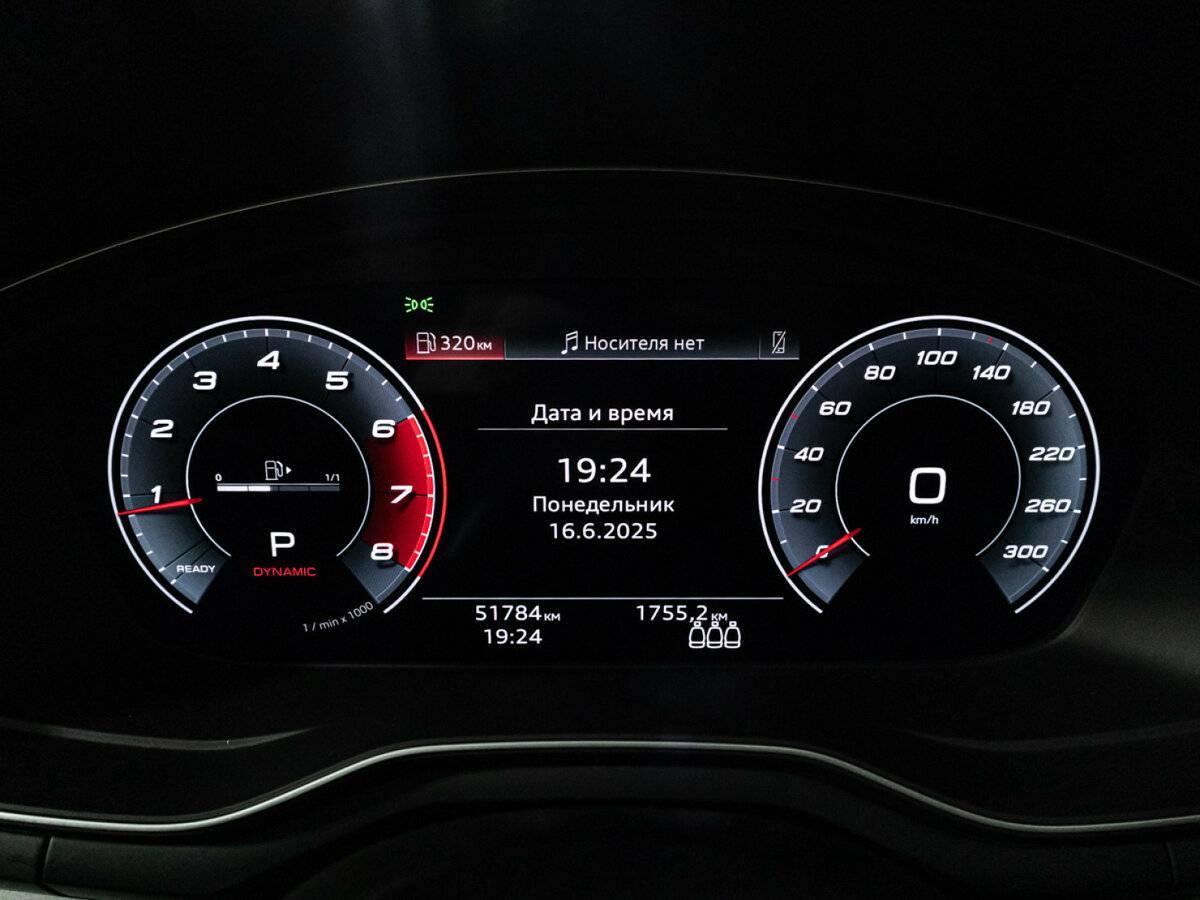 Audi A4 2021 года с пробегом. Фото: #11