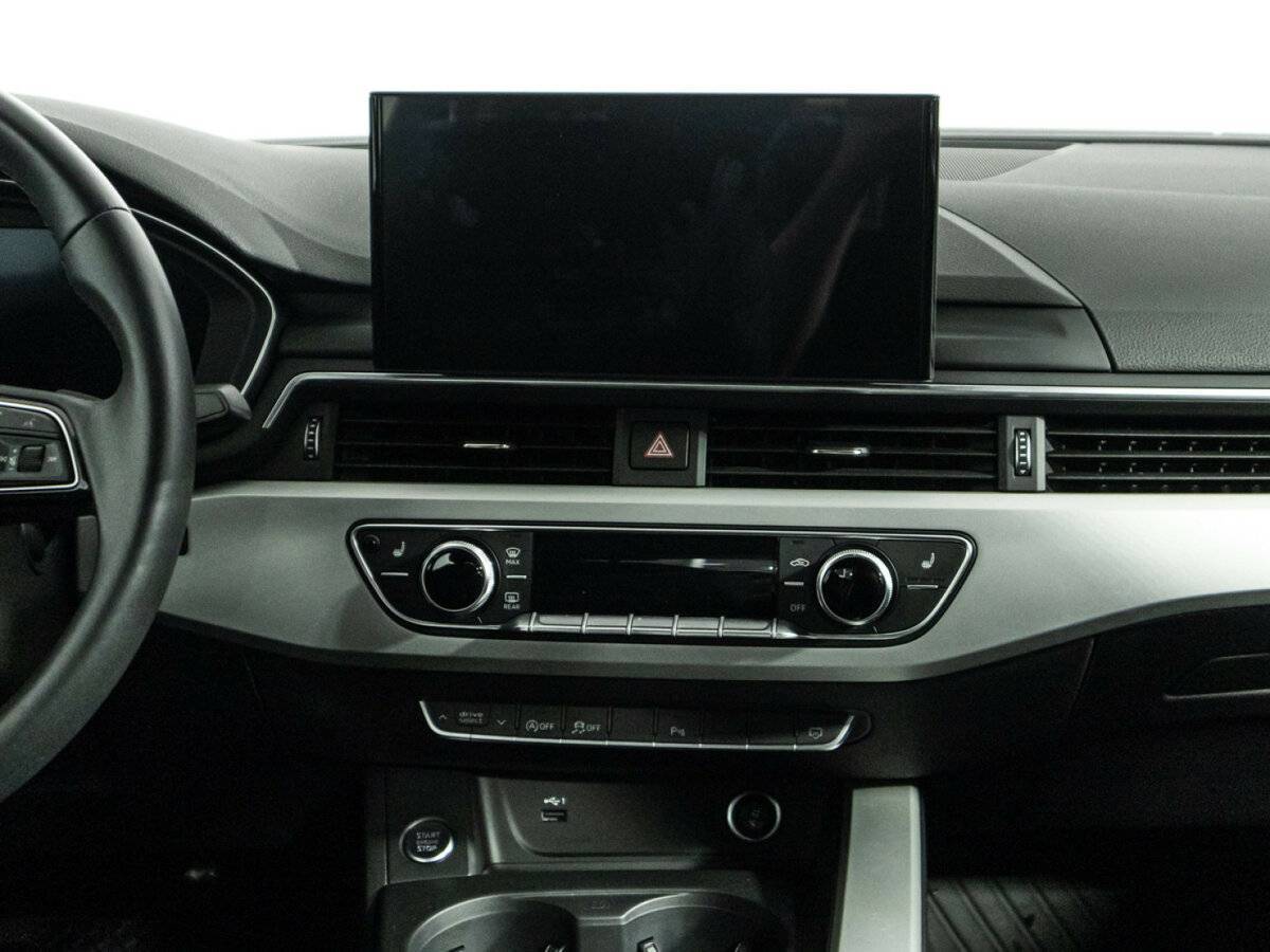 Audi A4 2021 года с пробегом. Фото: #13