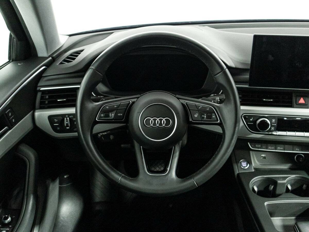 Audi A4 2021 года с пробегом. Фото: #18