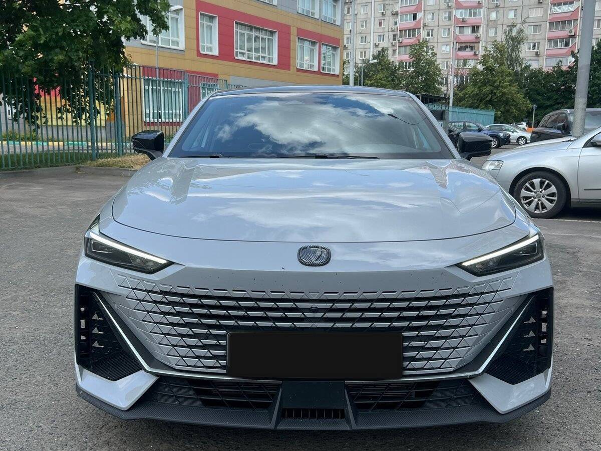 Changan UNI-V 2024 года с пробегом. Фото: #2