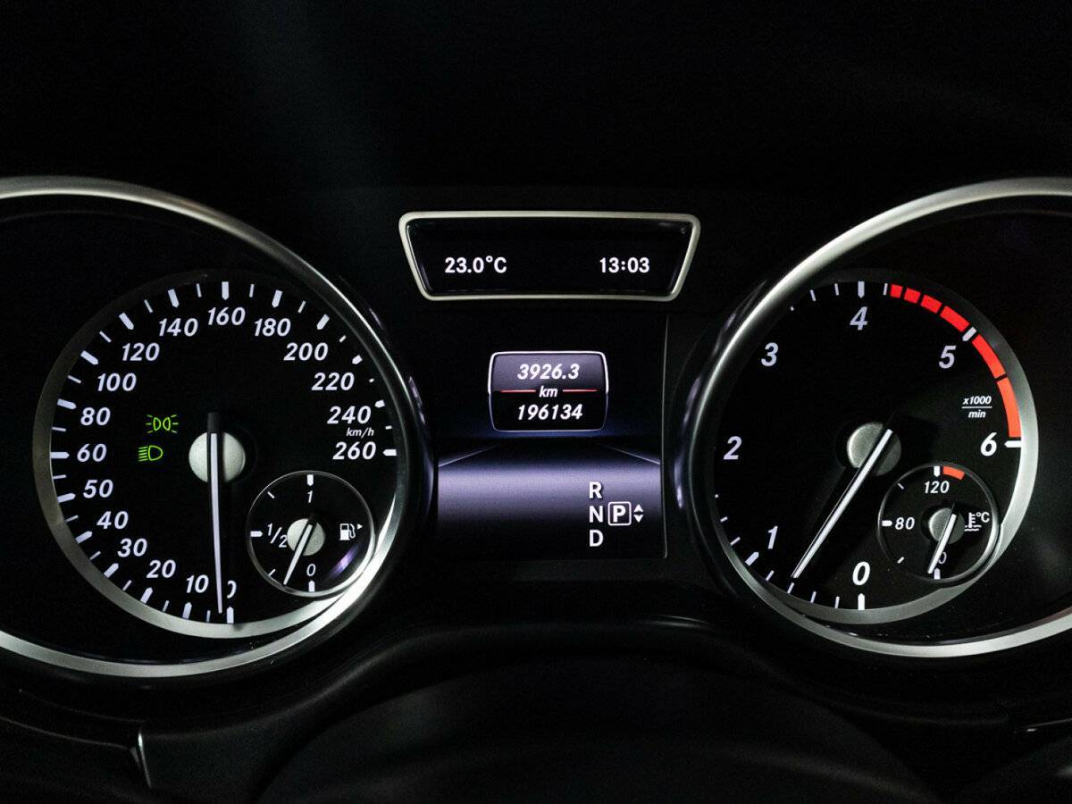 Mercedes-Benz GL-Класс 2014 года с пробегом. Фото: #9