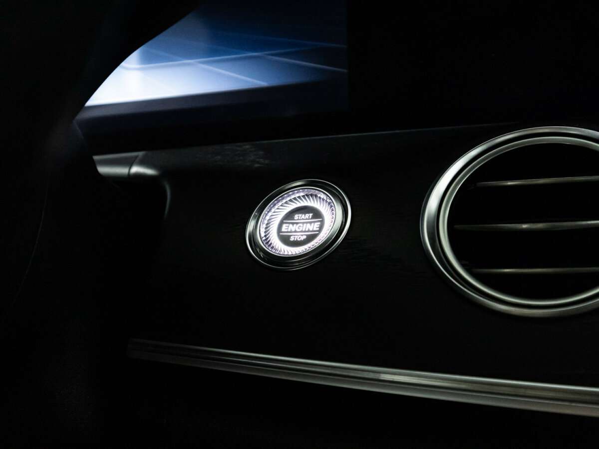 Mercedes-Benz E-Класс 2018 года с пробегом. Фото: #17