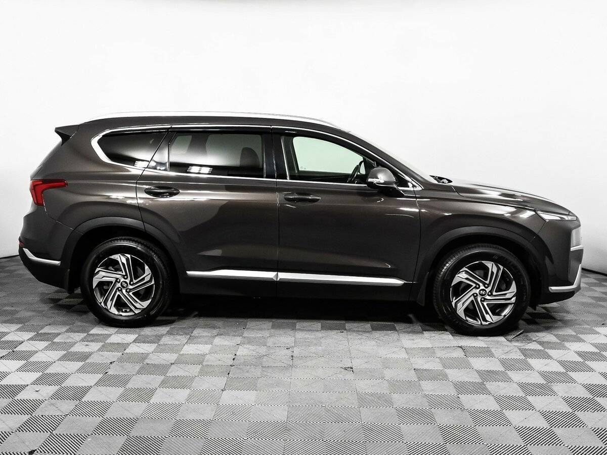 Hyundai Santa Fe 2021 года с пробегом. Фото: #3