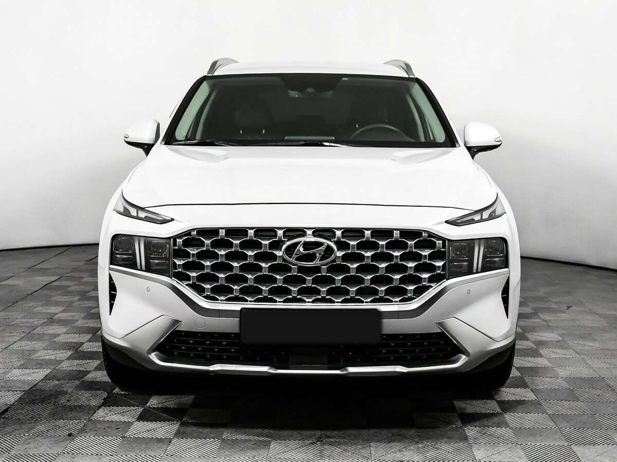 Hyundai Santa Fe 2021 года с пробегом. Фото: #1