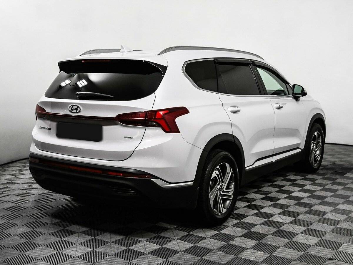 Hyundai Santa Fe 2021 года с пробегом. Фото: #4