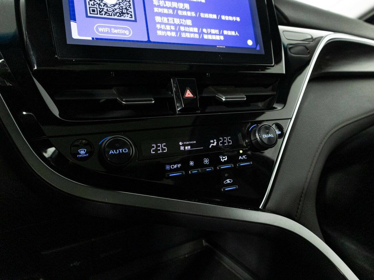 Toyota Camry 2022 года с пробегом. Фото: #16