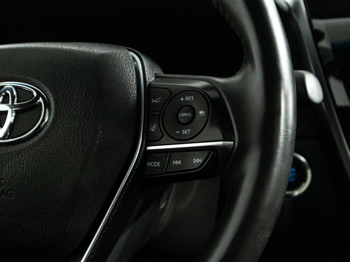 Toyota Camry 2022 года с пробегом. Фото: #22