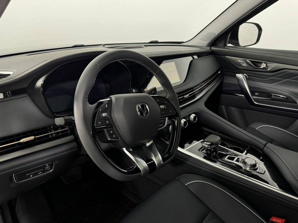 Changan CS95 2024 года с пробегом. Фото: #10