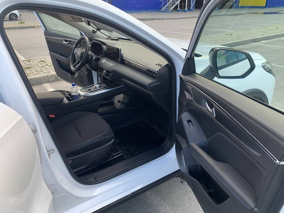 Haval Jolion 2024 года с пробегом. Фото: #12