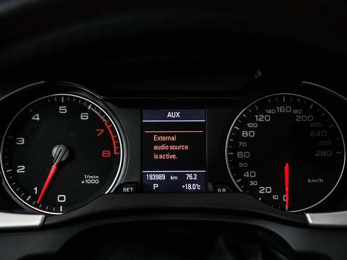 Audi A4 2011 года с пробегом. Фото: #9