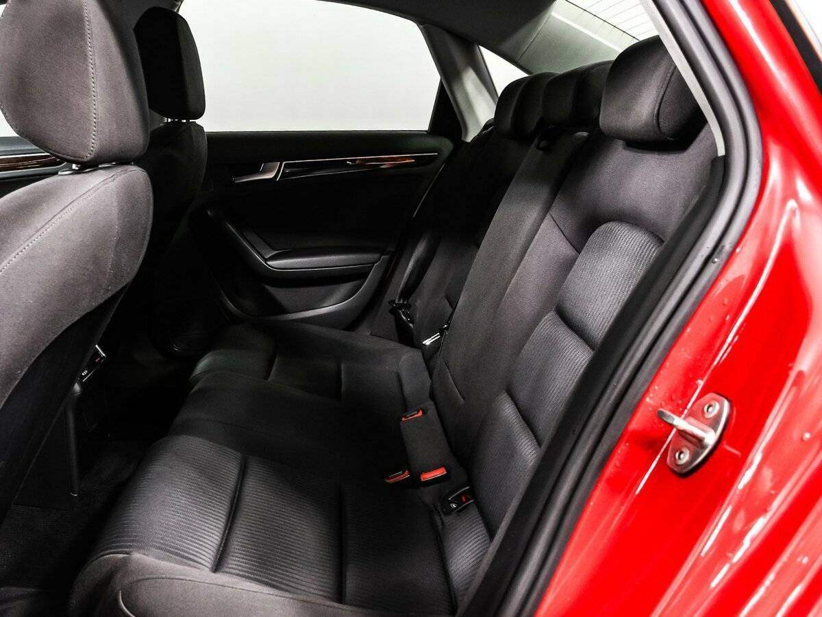 Audi A4 2011 года с пробегом. Фото: #11